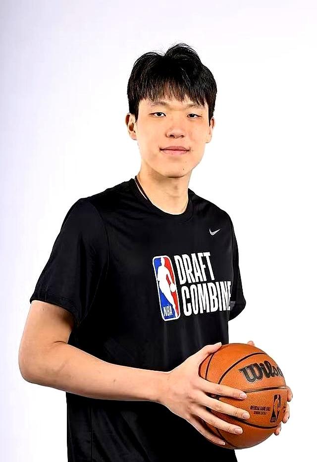 关于杨瀚森给所有人留下深刻印象他是开拓者长期计划的信息