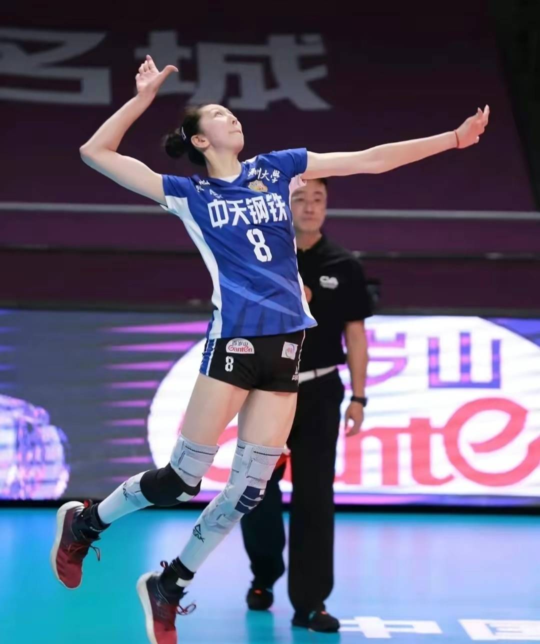 包含世界女排联赛-中国3-1捷克吴梦洁25分庄宇珊21分的词条