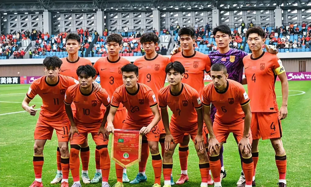 包含国足东亚杯或启用国青前场攻击群王钰栋蒯纪闻有望联手的词条