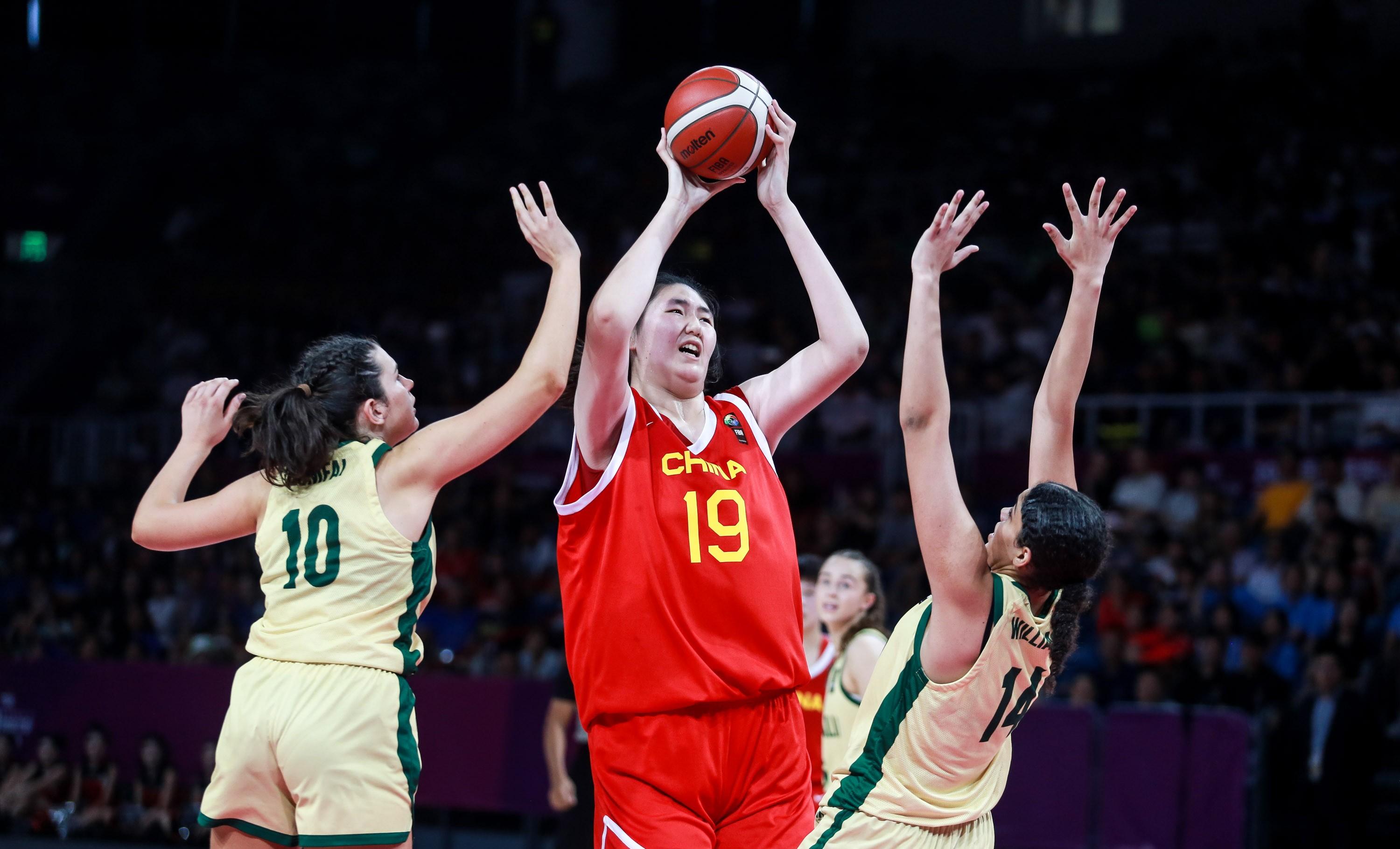 狂胜67分！张子宇16+7杨舒予22分中国女篮再擒波黑