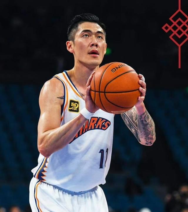 上海男篮主场失利，挑战转型期