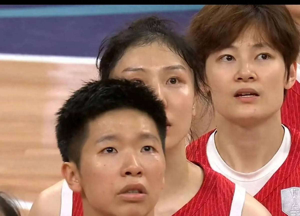 自曝告别女篮国家队!黄思静:遗憾隐藏在人生的每处角落的简单介绍